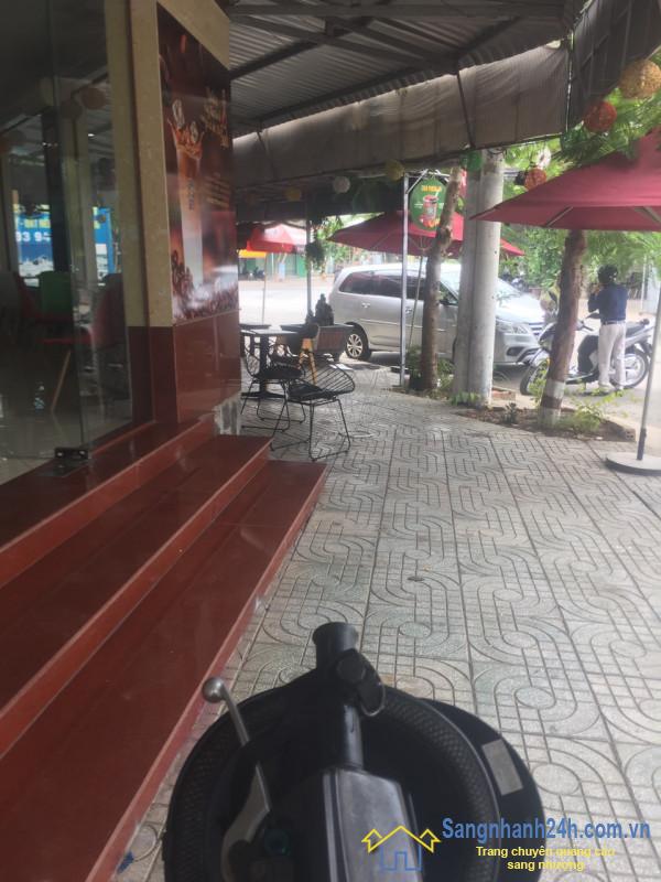 Sang quán cafe