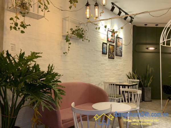 Sang quán cafe