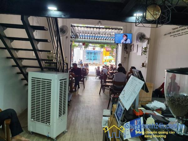 Sang quán cafe