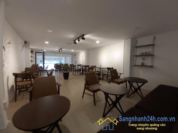Sang quán cafe