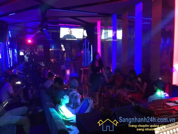 Sang quán cafe