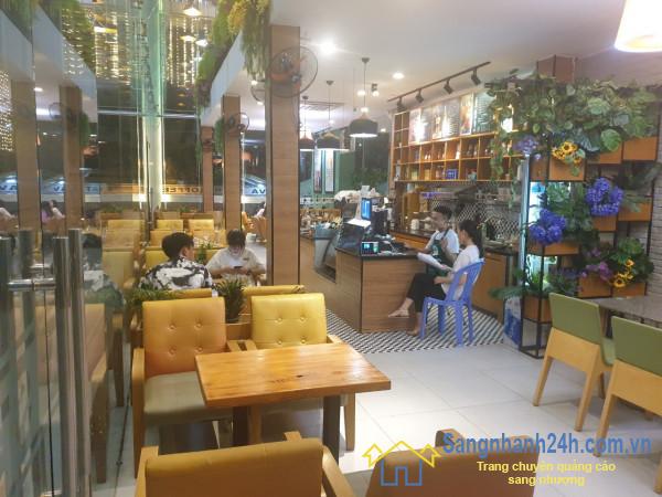 Sang quán cafe