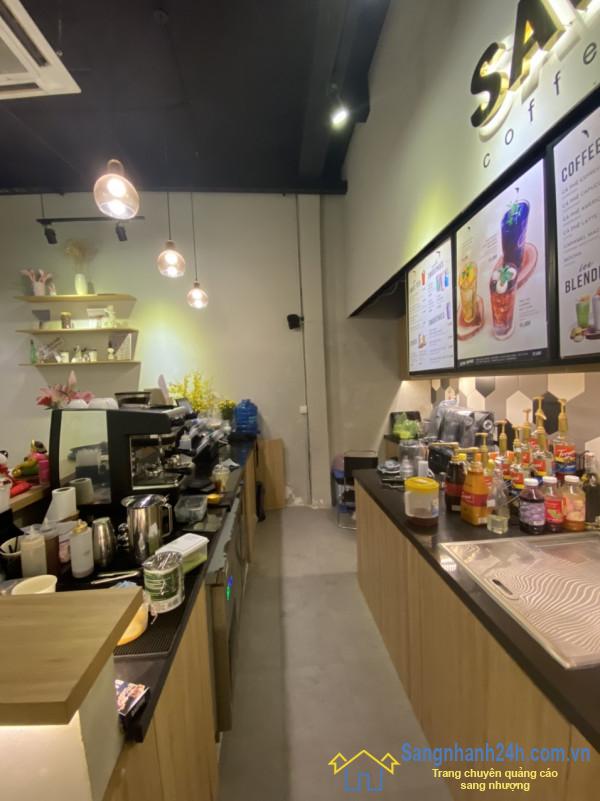 Sang quán cafe