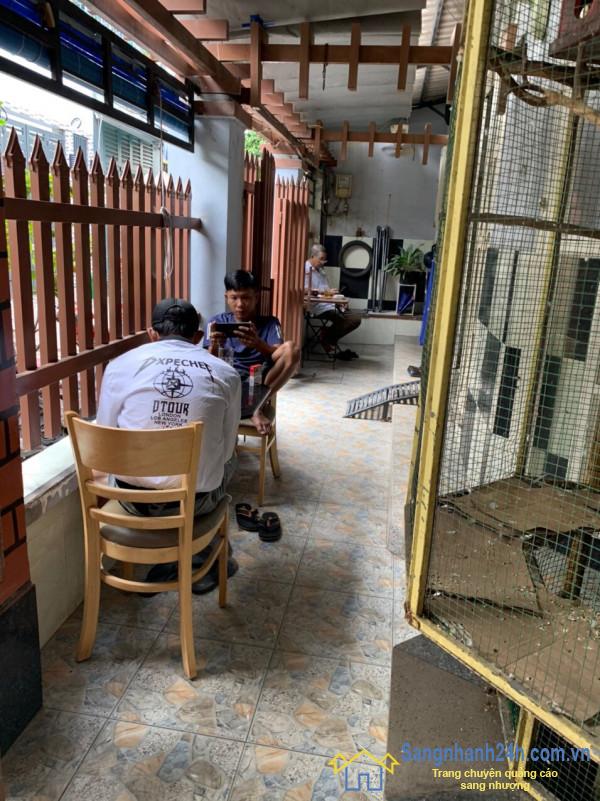 Sang quán cafe