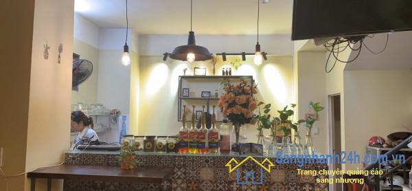 Sang quán cafe