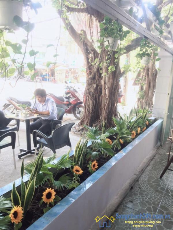 Sang quán cafe