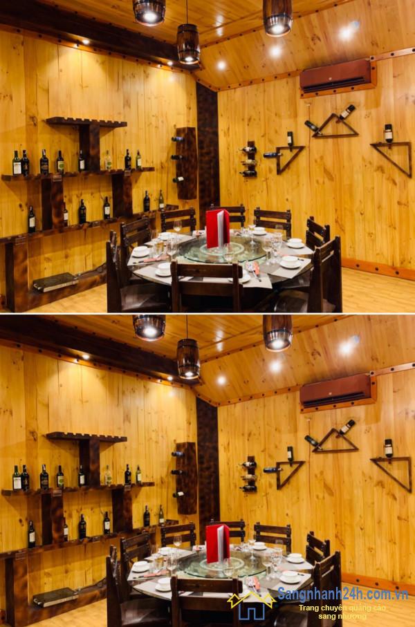 Sang nhà hàng