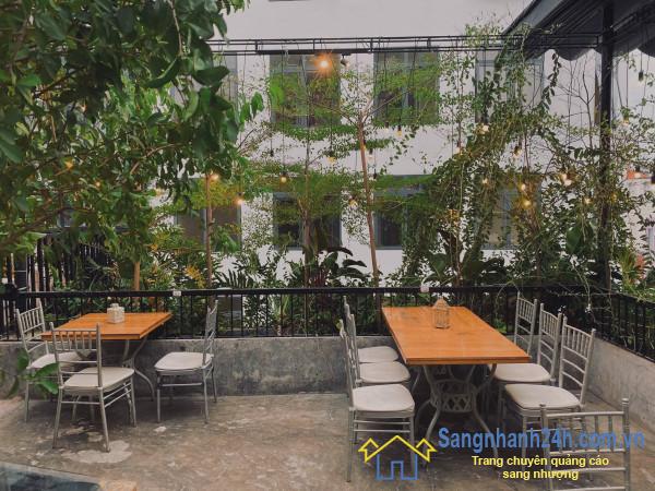 Sang quán cafe