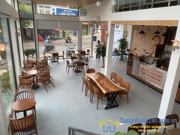 Sang quán cafe