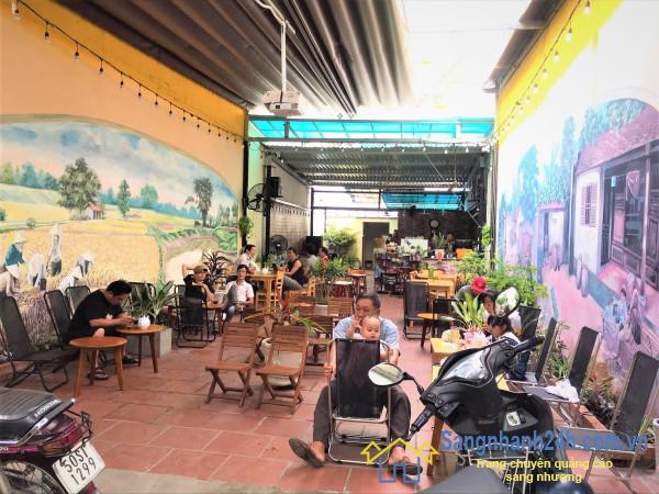 Sang quán cafe