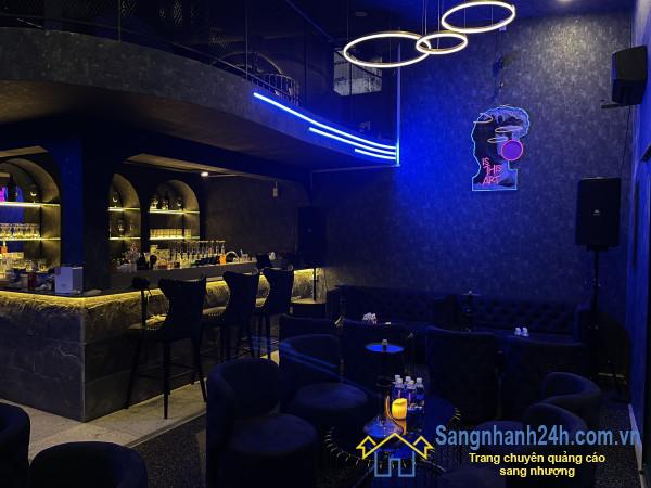 Sang quán cafe