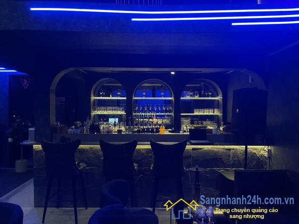 Sang Nhượng Quán Cafe Shisha Máy Lạnh Tại Phường Bến Nghé, Quận 1.