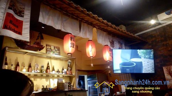 Sang nhà hàng