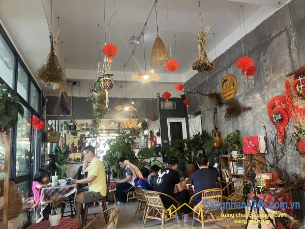 Sang Nhượng Quán Cafe 2 Mặt Tiền Trung Tâm Quận 2