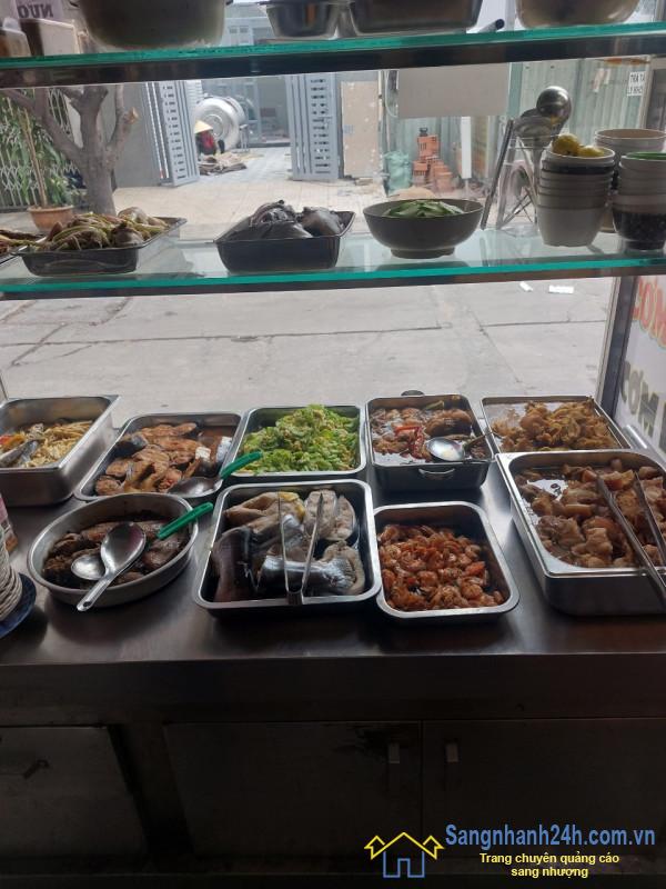 Sang quán cơm