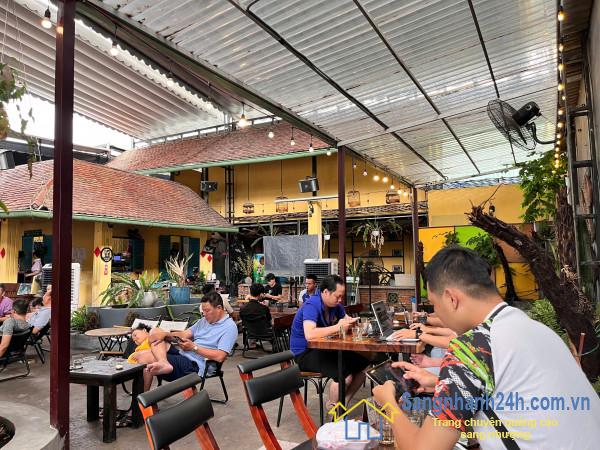 Sang quán cafe