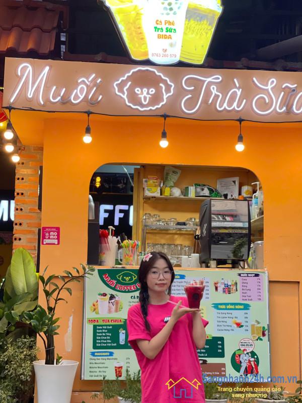 Sang quán cafe
