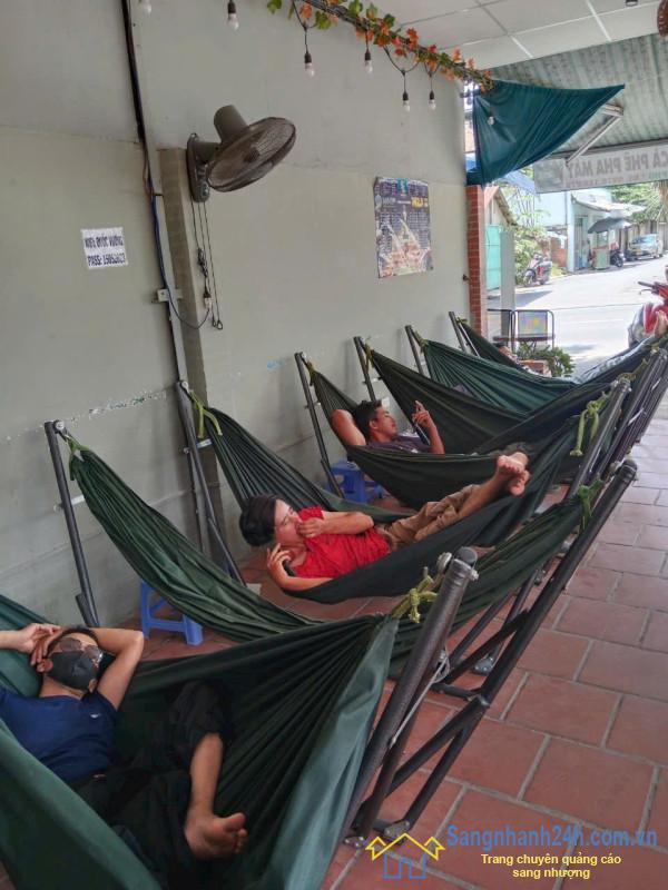 Sang quán cafe