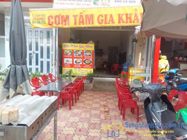 Sang quán cơm
