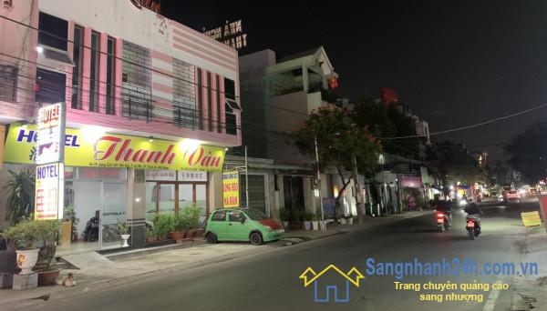 Sang khách sạn