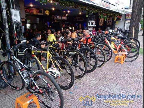 Sang quán cafe