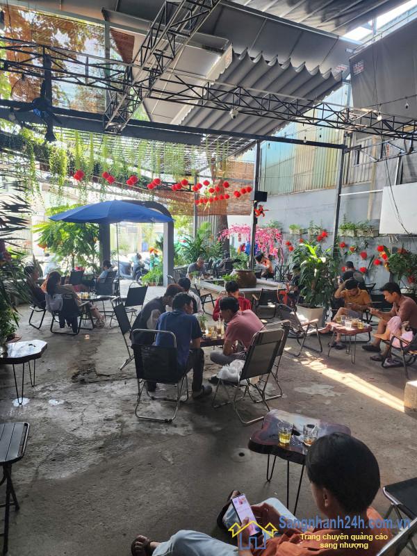 Sang quán cafe