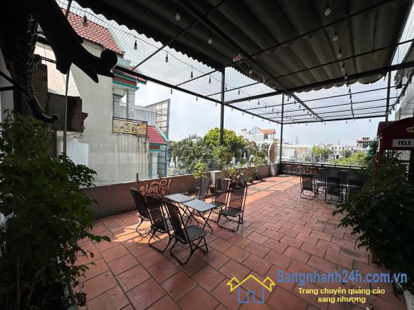 Sang quán cafe