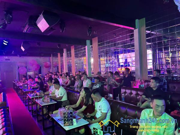 Sang quán cafe