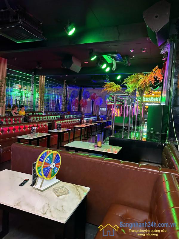 Sang quán cafe