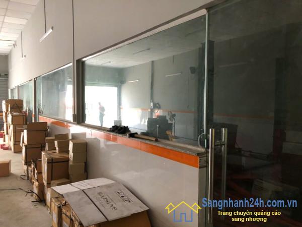 Sang tiệm rửa - sửa xe