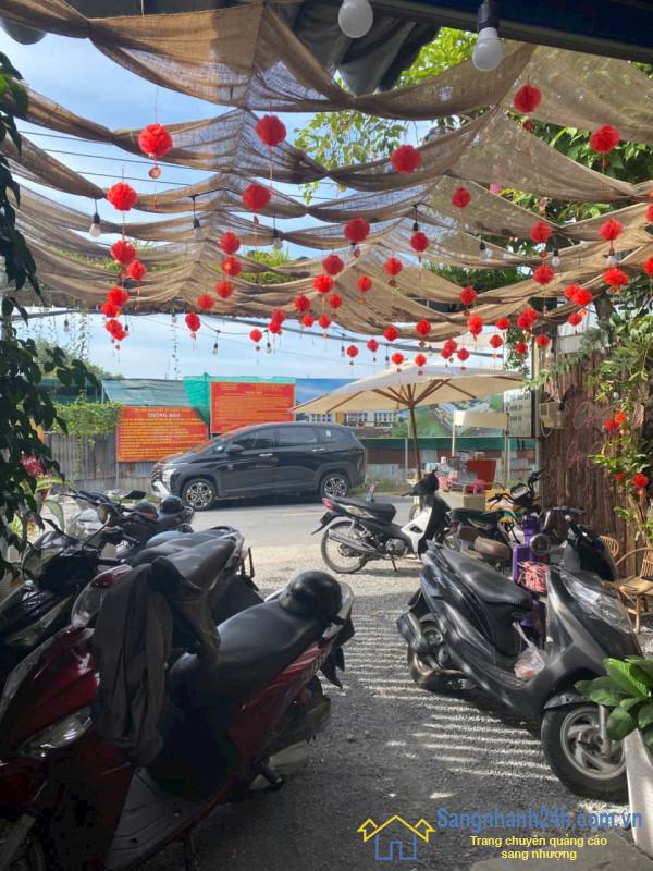 Sang quán cafe