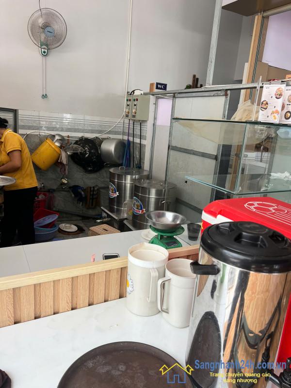 Sang quán cafe