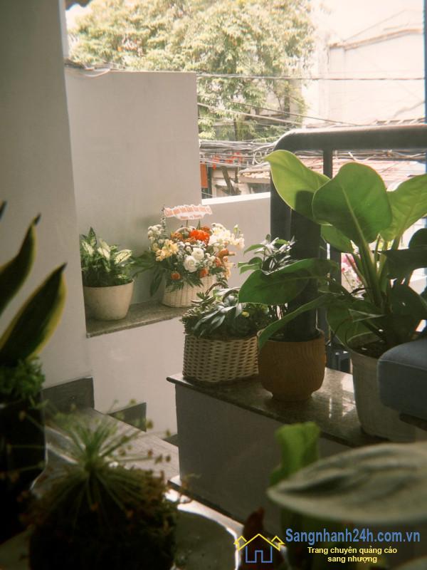 Sang quán cafe