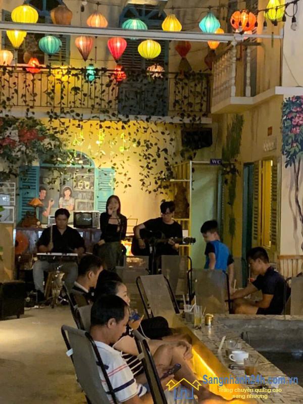 Sang quán cafe