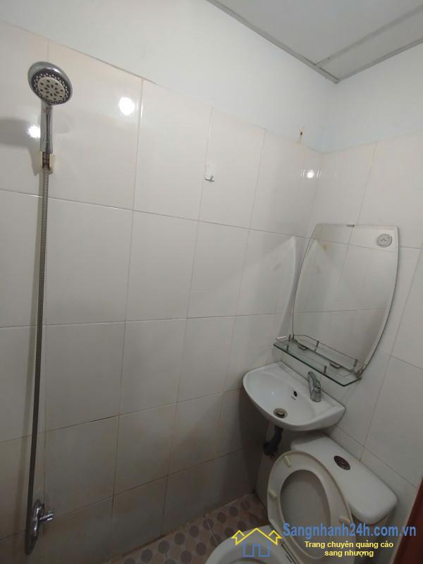 Sang nhà trọ