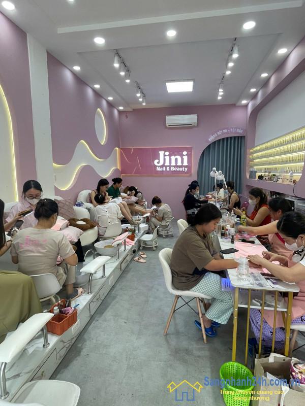 Sang nhượng spa