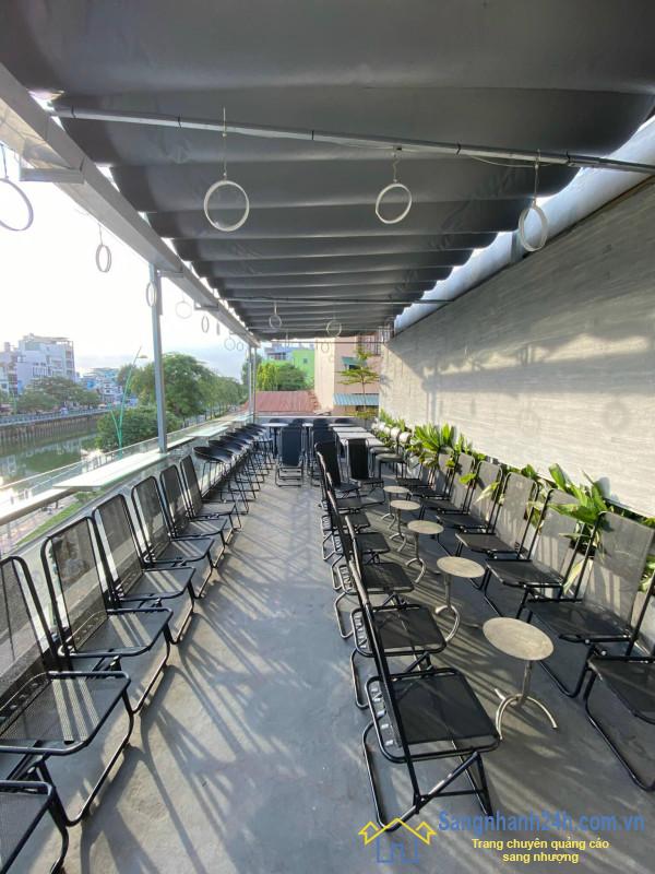 Sang quán cafe
