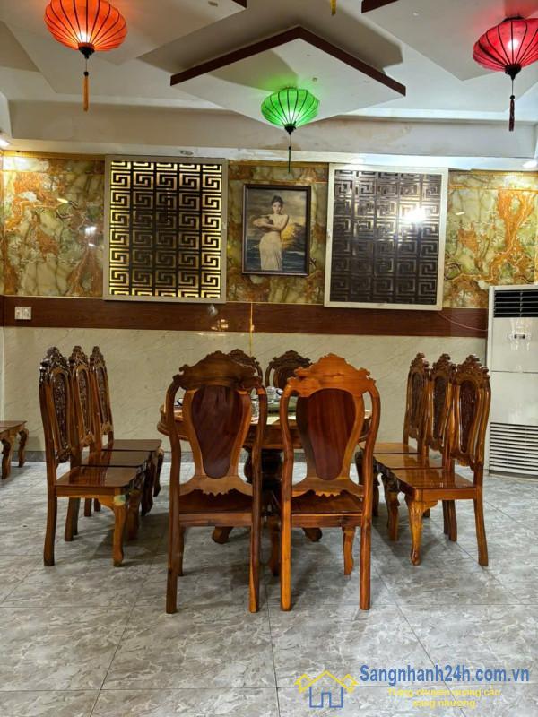 Sang nhà hàng