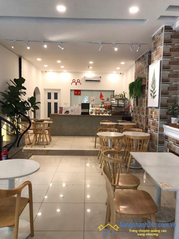 Sang quán cafe