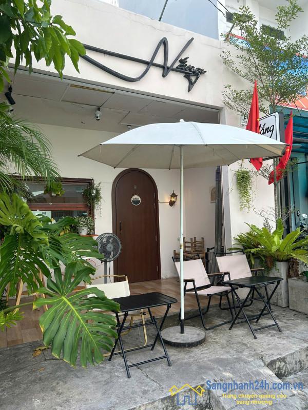 Sang quán cafe