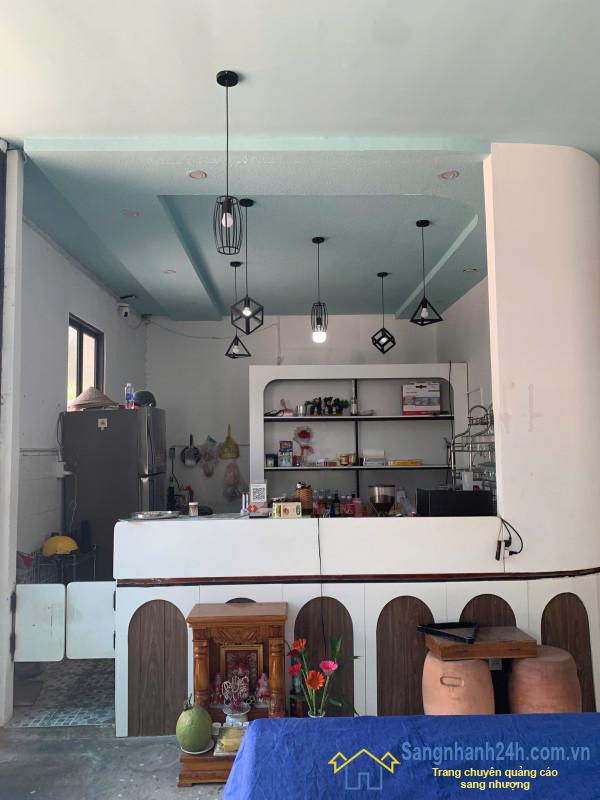 Sang quán cafe