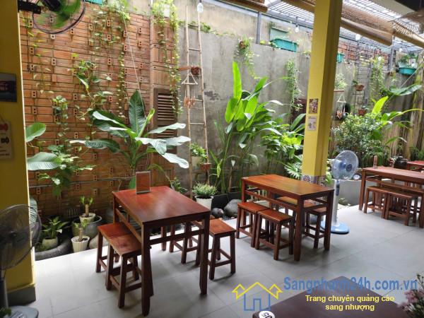 Sang quán cafe