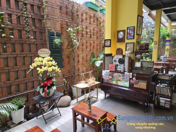 Sang quán cafe