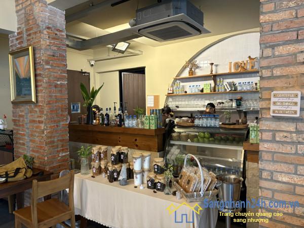 Sang nhà hàng Sang nhà hàng