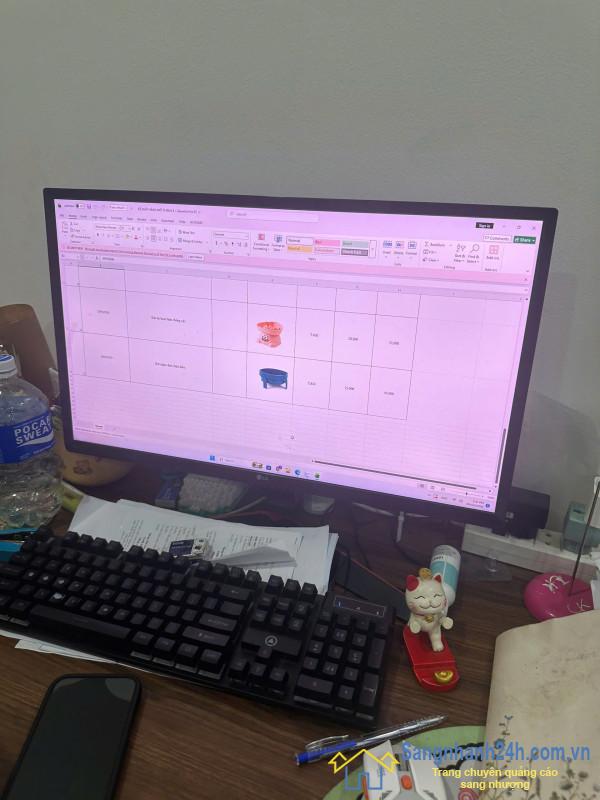 Sang cửa hàng thú nuôi