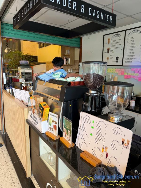 Sang quán cafe