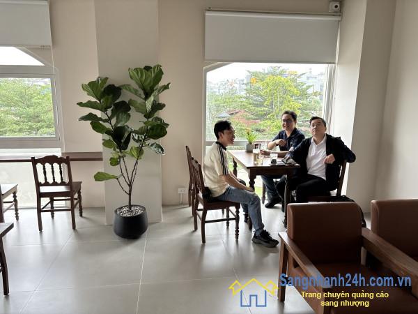 Sang quán cafe