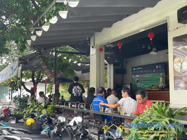 Sang quán cafe