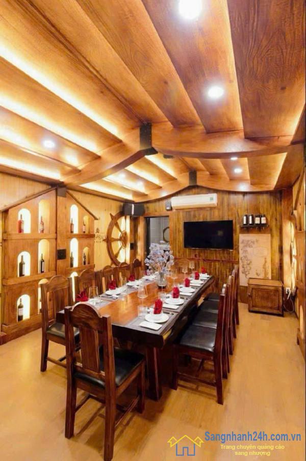 Sang nhà hàng