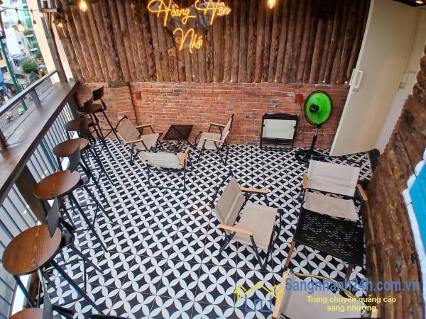Sang quán cafe